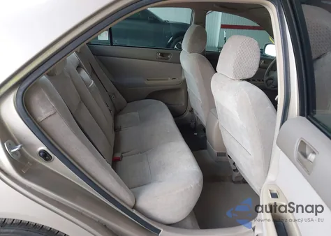 2003 Toyota Camry Le V6 z USA, uszkodzony, nr VIN 4T1BF32K13U048509